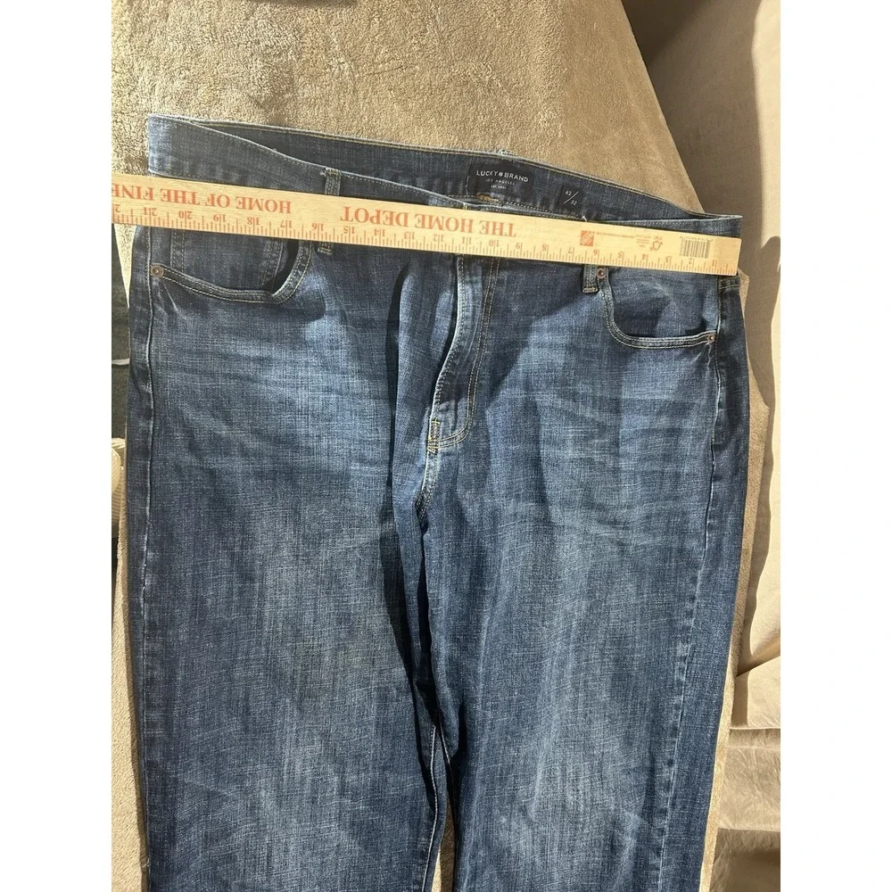 Lucky Brand Men's 181 Relaxed Fit Straight Jeans Size 42x32 Medium Wash Blue